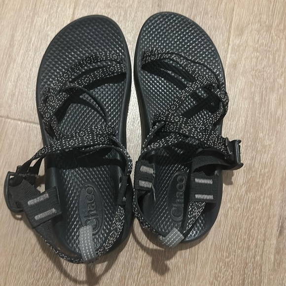 Chaco size 6 - Picture 1 of 3
